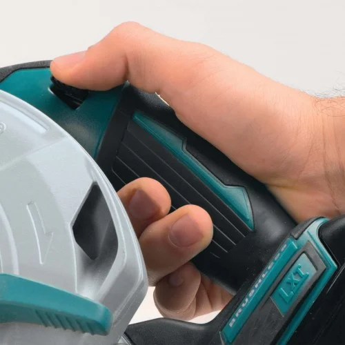 Makita 18V BRUSHLESS CIRCULAR SAW 165MM LI-ION DHS680Z - Image 3
