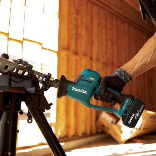 Makita 18V BRUSHLESS COMPACT RECIPRO SAW DJR189Z - Image 4