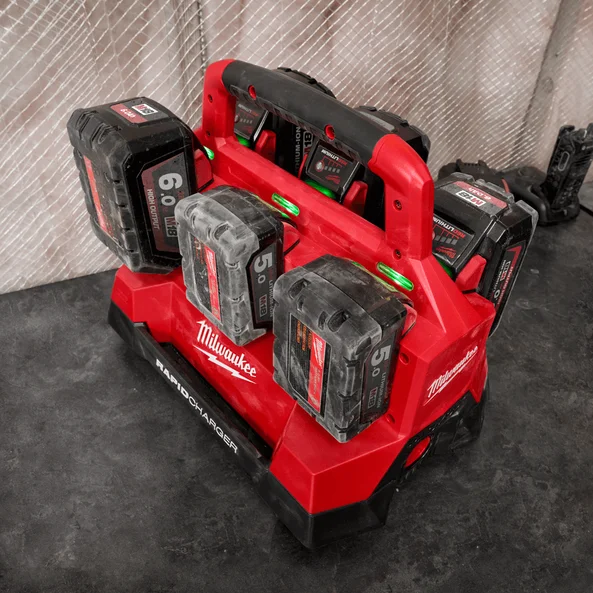 Milwaukee M18™ 6 Bay PACKOUT™ Rapid Charger (Tool Only) - M18PC6 - Image 3