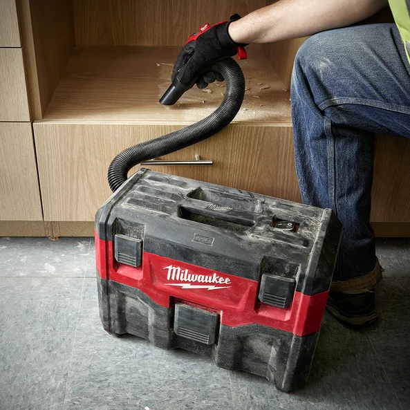 Milwaukee M18™ 7.5 Litre Wet/Dry Vacuum (Tool Only) - M18WDV-0 - Image 3