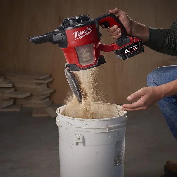 Milwaukee M18™ Compact Vacuum (Tool Only) - M18CV-0 - Image 9