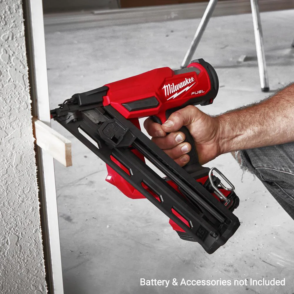 Milwaukee M18 FUEL™ 15 Gauge Angled Finishing Nailer skin M18FN15GA-0C (No carry case) - Image 4