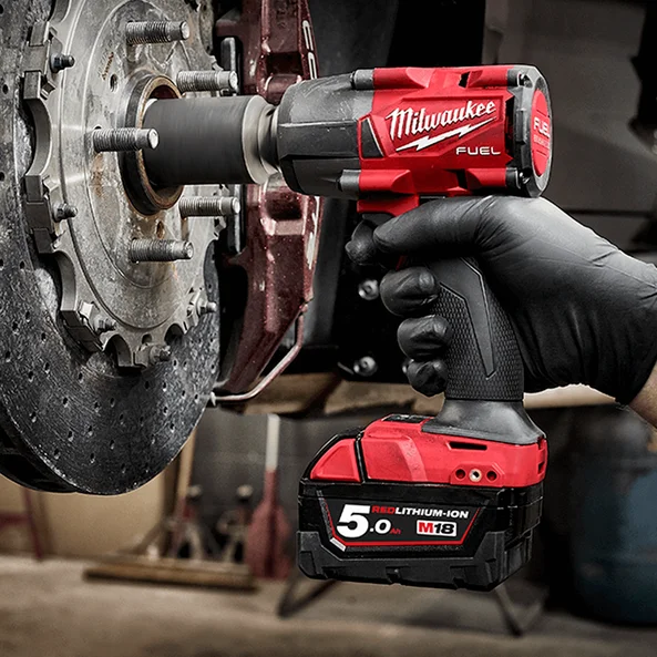 Milwaukee M18 FUEL™ 1/2" Mid-Torque Impact Wrench with Friction Ring (Tool Only) - M18FMTIW2F12-0 BONUS WHEEL NUT SOCKET SET - Image 6
