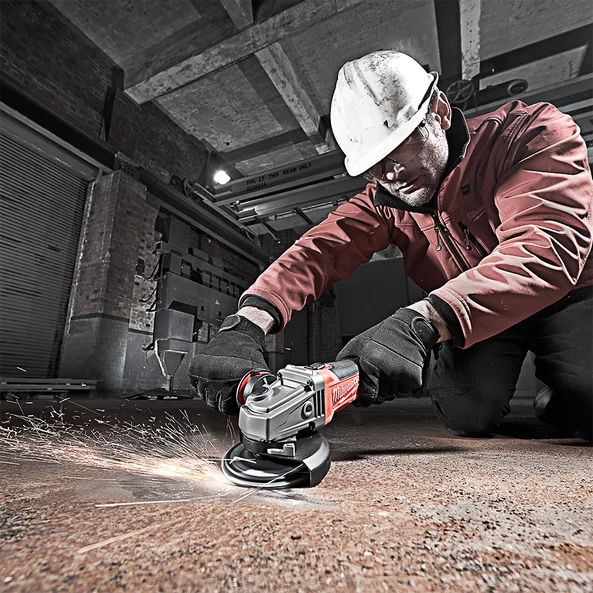 Milwaukee M18 FUEL™ 125 mm (5") Angle Grinder with Deadman Paddle Switch (Tool Only) - M18FAG125XPD-0 (OUT OF BOX) WITH BONUS 5" DIAMOND BLADE - Image 4