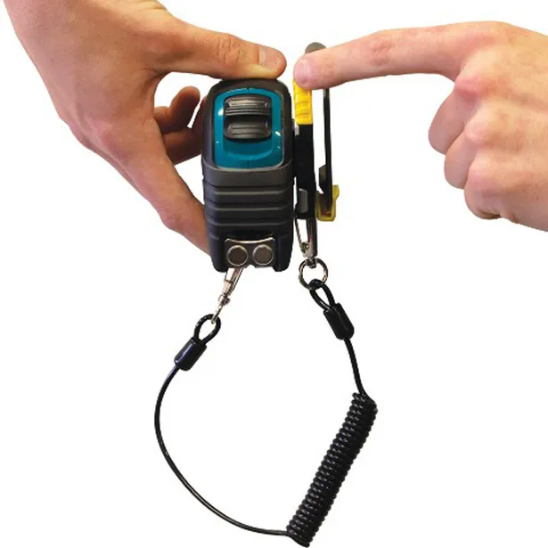 MAKITA 7.5M Maktape Heavy Duty 1Pc With Holder/Cord B-57174 - Image 2