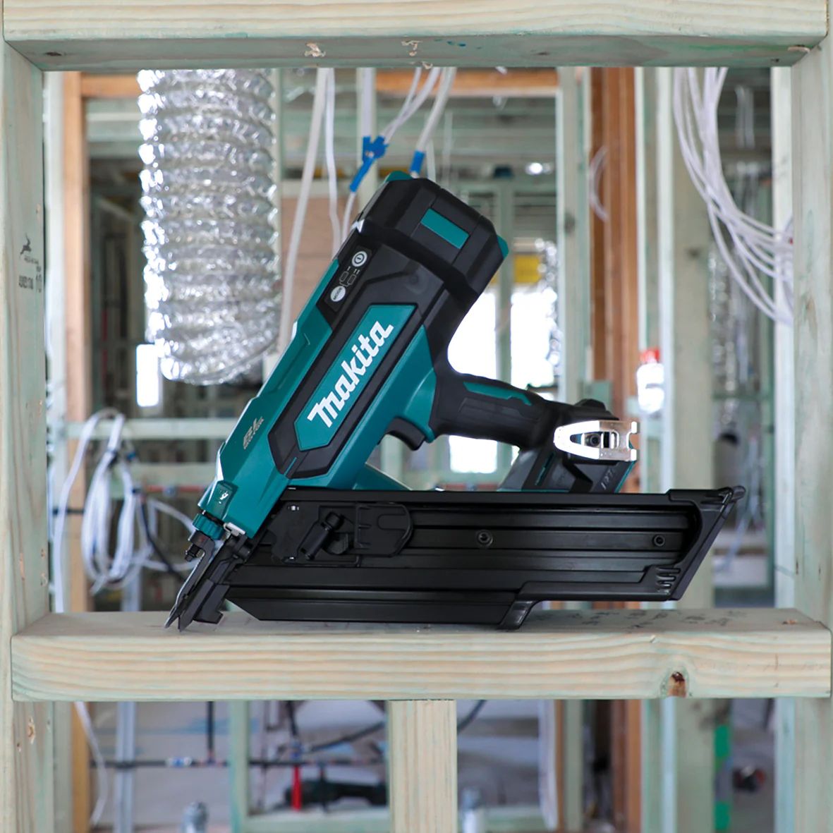 Makita DBN900ZK 18V Brushless 90mm Framing Nailer SKIN - Image 3