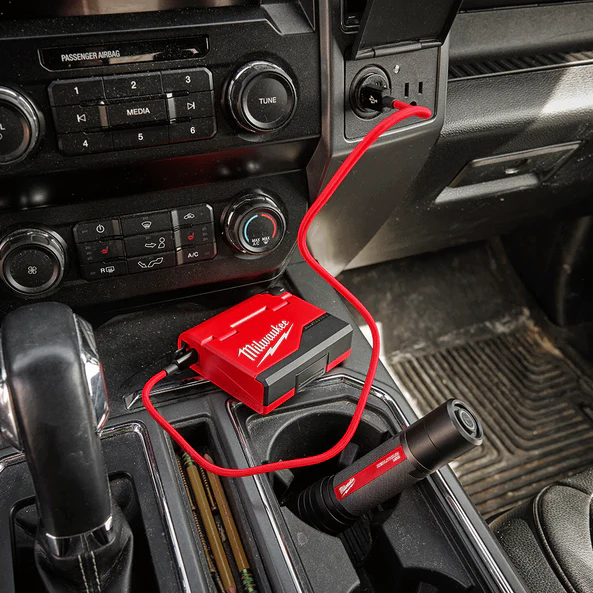 Milwaukee REDLITHIUM™ USB Bluetooth Headphones 3.0 Ah Kit - L4RLEPB301 - Image 2